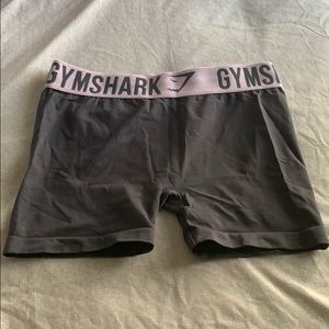 Gymshark Fit Shorts - Charcoal/Pink